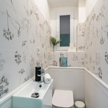 Wesselenyi Elegance דירה *